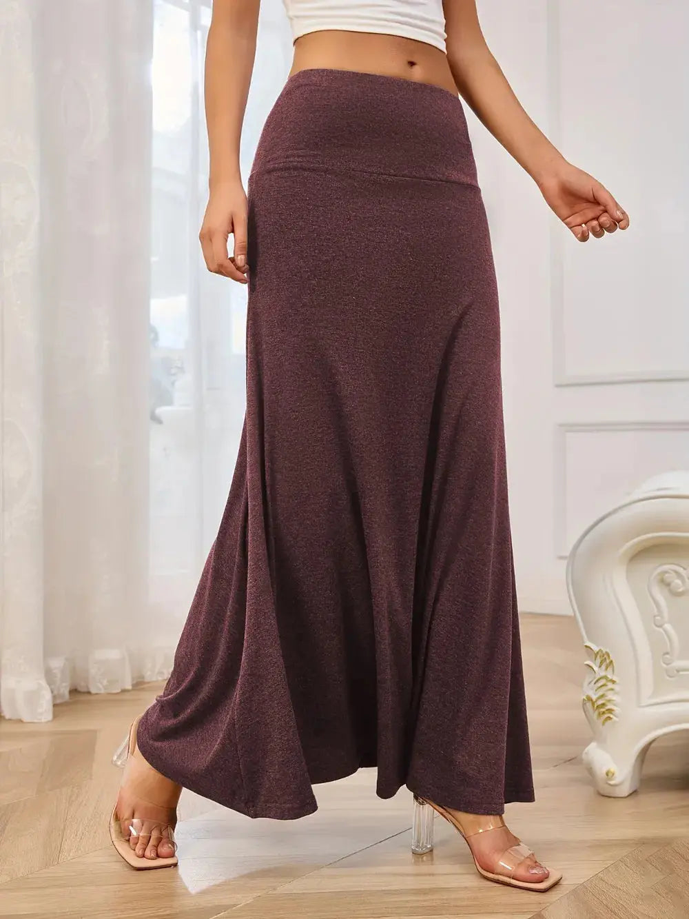 Solid Elastic Waist Maxi Skirt.