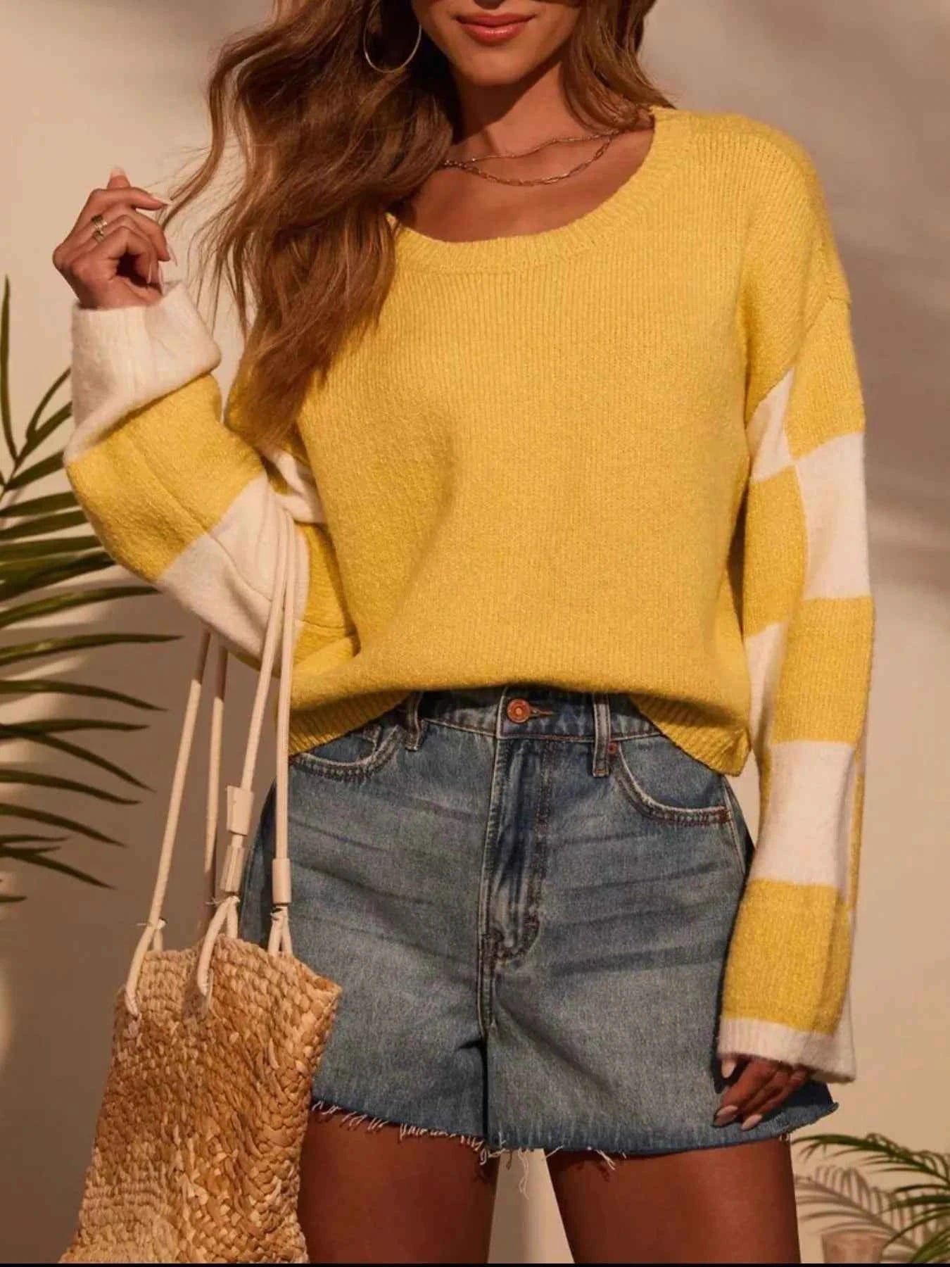 Color Block Long Sleeve Sweater.