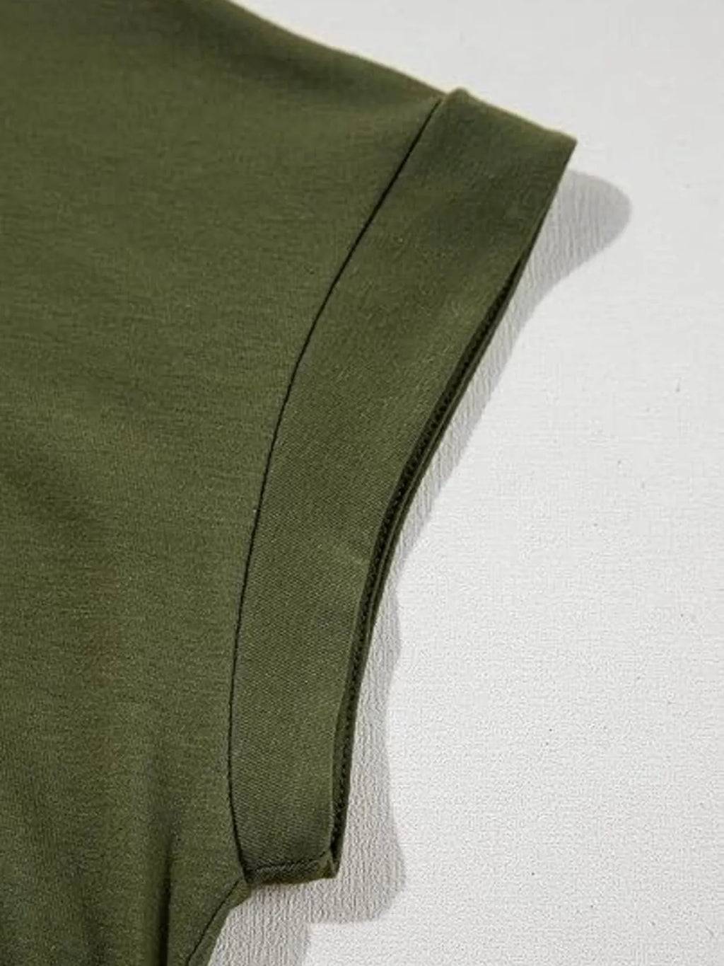 Round Neck Short Sleeve women  T-Shirt.